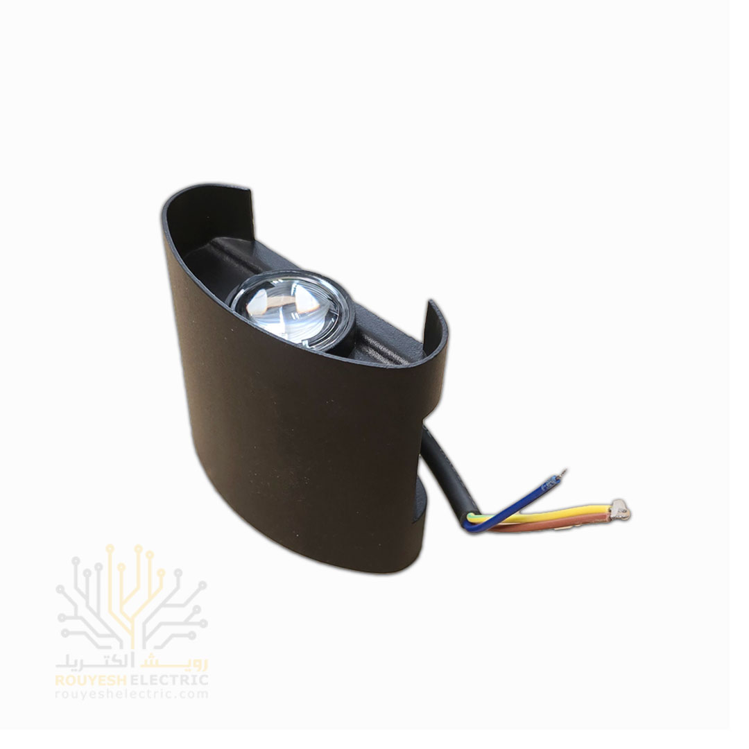 چراغ دیواری دکوراتیو 2 وات برند PXLED مدل قطاری چیپ کری بدنه آلومینیوم مشکی نور آفتابی